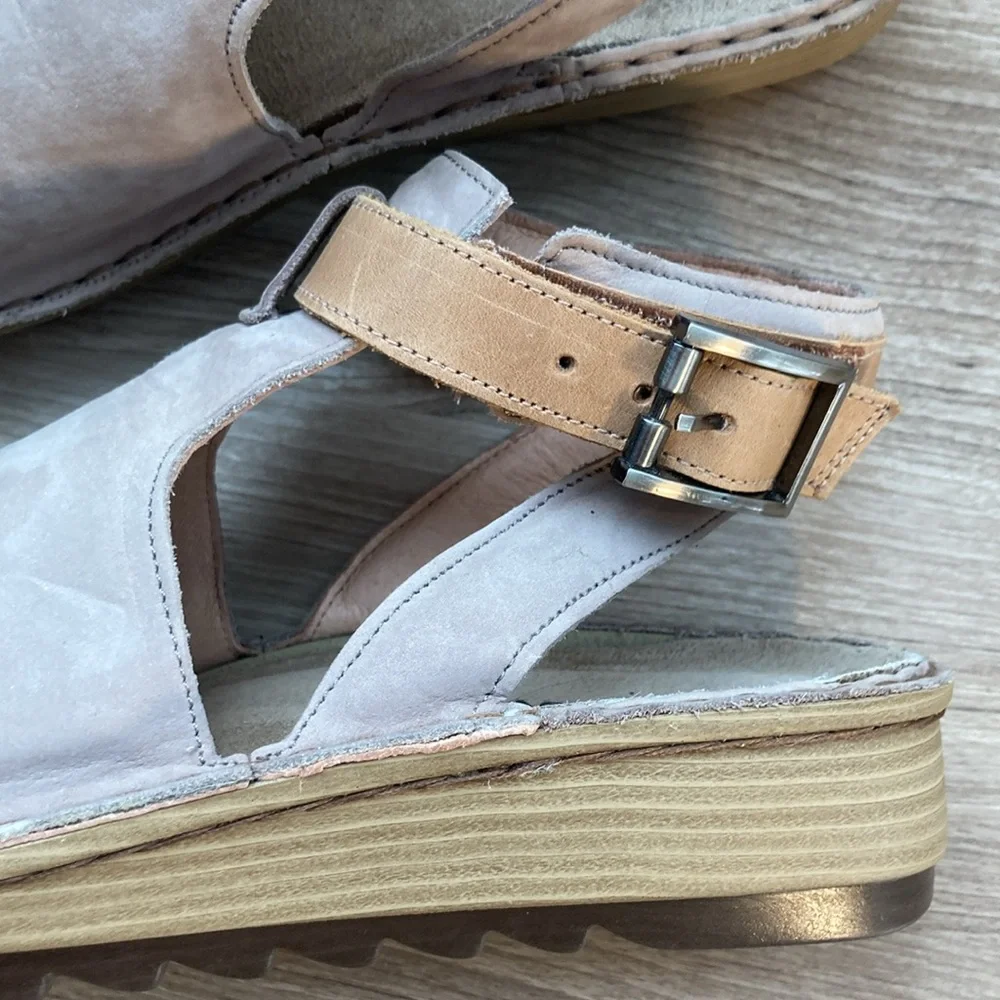 Naot verbena cutout leather sandal tan caramel 38/7,5